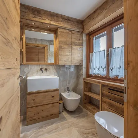 Apartamento Casa Dolomiti, Panoramica E A Pochi Passi Dal Centro E Dalle Piste Da Sci